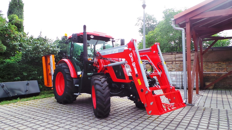 nowy ciągnik Gminy Deszczno - ZETOR